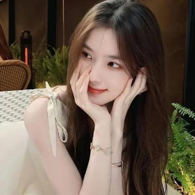 落花离人照君心